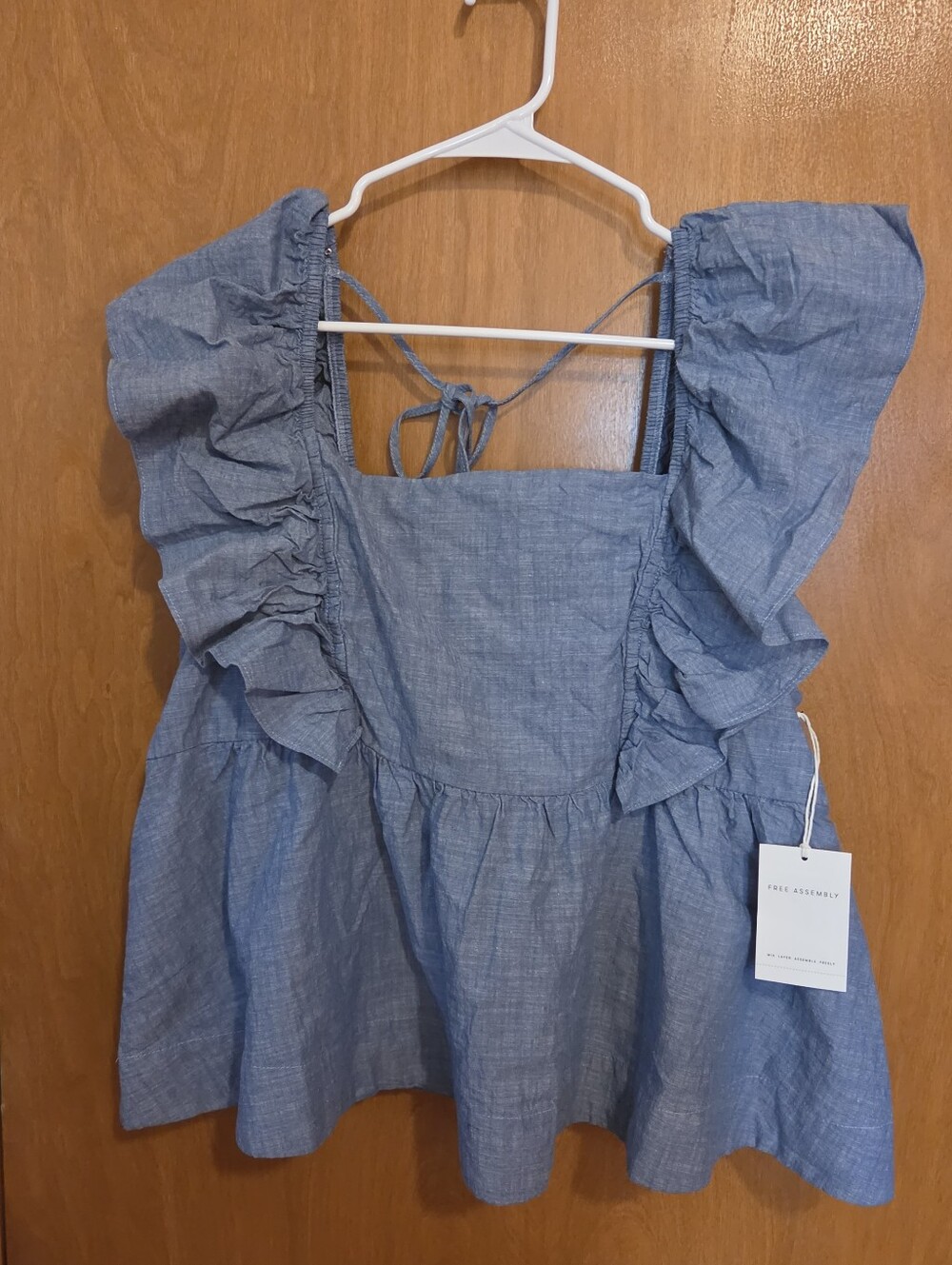 Free Assembly Smocked Chambray Flutter Sleeve Peplum Top, Size XXL (22)- NEW